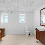 Lovely In With Kitchen Holiday home *