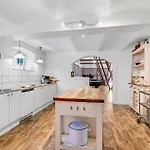 Lovely In With Kitchen Holiday home