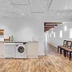 Holiday home Lovely In With Kitchen