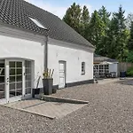 Holiday home Lovely In With Kitchen Vorbasse