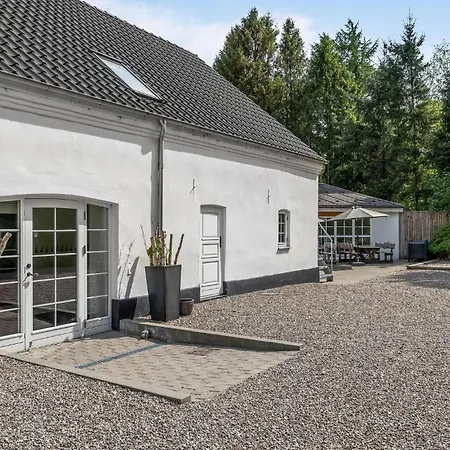 Holiday home Lovely In With Kitchen Vorbasse